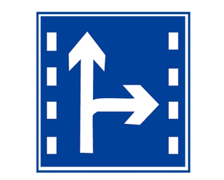 直行和右转合用车道